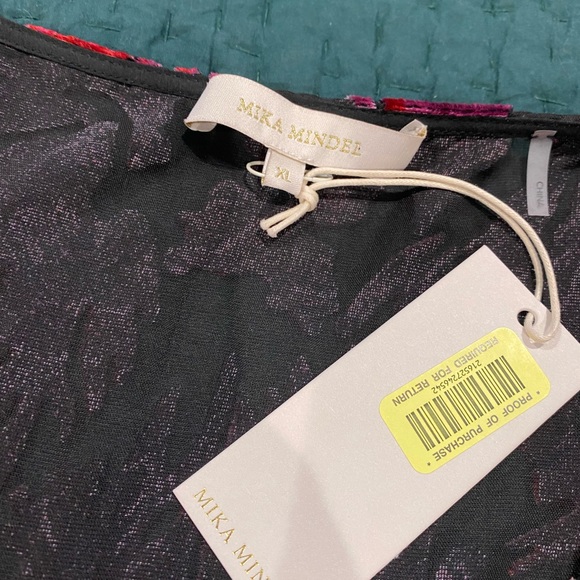 NWT Mika Mindel Red Black Multi Burnout Velvet Folliage Cold Shoulder Top XL - Picture 7 of 12